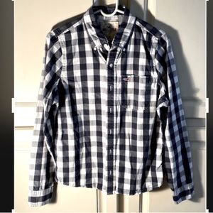 Hollister button down shirt Size Medium